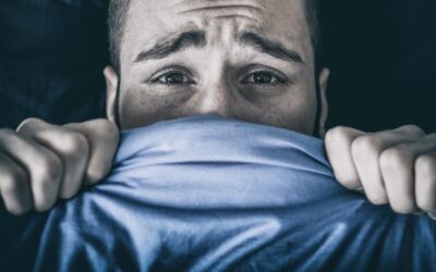 Obbedienti e arrendevoli: tutto quello che gli italiani subiscono in silenzio